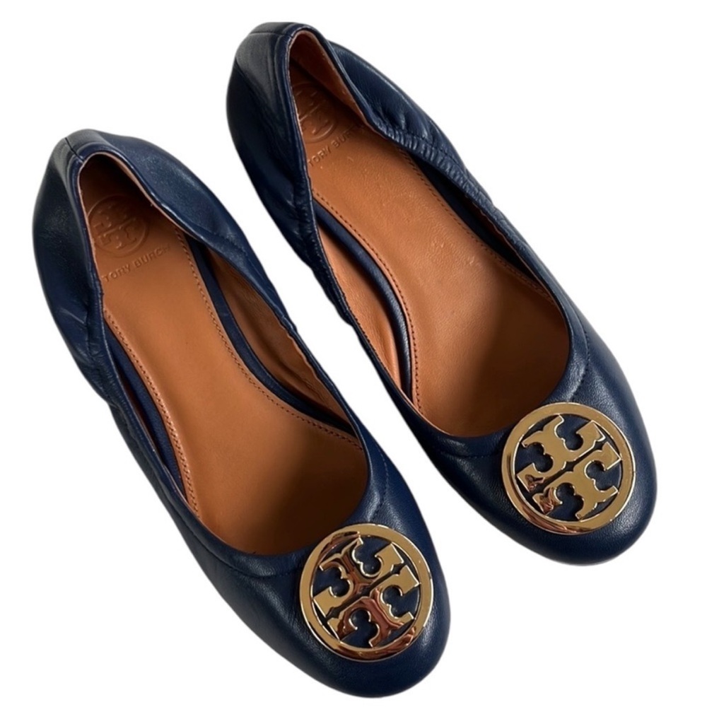 EUC Tory Burch Leather Low Heels Blue Size 6.5